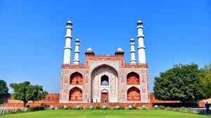 Akbar's Mausoleum in Sikandra - the tomb of the Mughal emperor