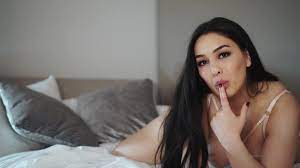 Leahgoeswilde Nude JOI Masturbation Video 2