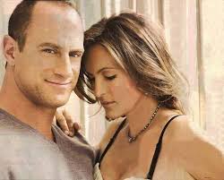 Olivia And Elliot Law Order Svu This Should Have Happened Before He Left Chris Meloni Law And Order Law And Order Svu