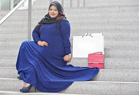 Ada banyak ukuran tas dan model tas yang dijadikan aksesoris untuk menambah penampilan kamu. 10 Model Baju Muslim Ukuran Besar Untuk Wanita Bertubuh Gemuk Wanita Baju Muslim Pakaian Wanita