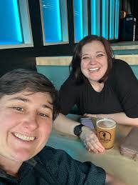 Steve Schlosberg's Instagram, Twitter & Facebook