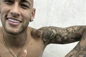 Fratus tenta lugar na final dos 50m. Clube De Futebol Dos Eua Esta Contratando Tatuador Oficial Veja