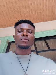 Gift Etop updated her cover photo.