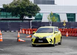 Brigjen sudiarto no.km 4,3, majapahit, pedurungan, kota semarang, jawa tengah 50192 fitur keselamatan toyota safety sense tidak termasuk. Dikenal Irit Segini Konsumsi Bbm Toyota Yaris Terbaru