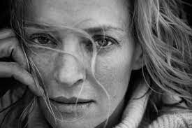 Fotograf peter lindbergh zeigt die doch der berühmte und alljährlich erscheinende kalender des italienischen reifenherstellers hat sein. Pirelli Kalender 2017 Auto Motor Und Sport