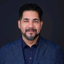 Keith Stowell's Instagram, Twitter & Facebook