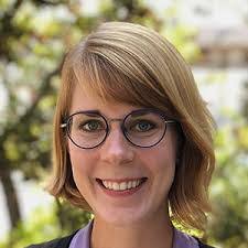 Eliza Davidson's Instagram, Twitter & Facebook