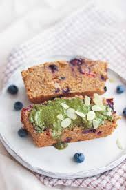 To cook polenta, giada starts with a pot of boiling water, which she seasons with salt. Berry Almond Polenta Cake Breakfast Or Dessert Oh My Veggies