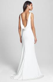 Monique Lhuillier Empire Wedding Dress On Sale 46 Off In 2020 Silk Crepe Wedding Dress Crepe Wedding Dress Silk Wedding Dress