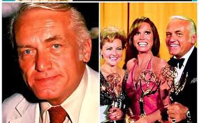 Actor Ted Knight, who played the iconic anchorman Ted Baxter