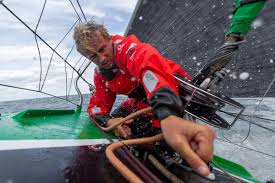 Consultez le classement officiel du vendée globe 2020, la seule course à la voile autour du monde, en solitaire, sans escale et sans assistance. Maxime Sorel En Tete Du Vendee Globe Nous Nous Dirigeons Vers Un Deuxieme Front Qui S Annonce Difficile Scanvoile