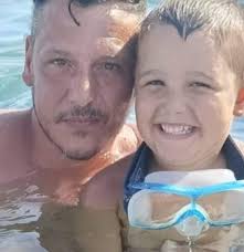 Non riesco a respirare, non riesco a respirare. Non uccidermi". Il video di  un uomo in manette che muore soffocato mentre un ufficiale di Minneapolis  lo spinge al suolo premendogli un ginocchio