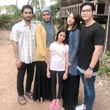 Ada 20 gudang lagu cari aku di syurga terbaru, klik salah satu untuk download lagu mudah dan cepat. Happy Family Cari Aku Di Syurga Facebook