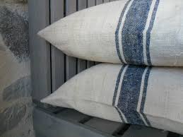 Housse De Coussin En Chanvre Ancien Sac De Farine 45 Photo De Housses De Coussin Le Torchon En Cavale