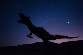 En un segundo estudio, liderado por courtney sprain. El Meteorito Que Mato A Los Dinosaurios Habria Dispersado Sus Huesos En La Luna Internacional Noticias El Universo