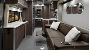 Highlighting The Luxurious 2020 Airstream Atlas Airstream Airstream Luxury Atlas