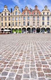 Place Des Heros Arras France Ville France Tourisme Bienvenue En France