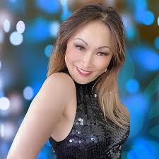 The Empowered Woman's Path: 21 Inspiring Stories of Success in Life and  Business