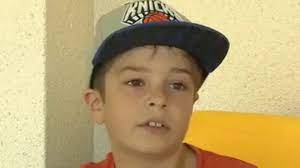 Ils savent mesurer, découper, coller, assembler, construire, sculpter, tresser, manipuler. Un Garcon De 9 Ans Attaque Par Un Requin Il Allait Vers Mon Visage La Gueule Grande Ouverte Il M A Pris Le Bras Rtl People