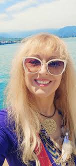 מהיומן שלי 27... מרכז הטיפולים ההוליסטיים בבטומי Back to Life היום אני שוב  בצום מקווה שאצליח למשוך 36 שעות עם המיץ סלרי כמו שהצלחתי בשבוע שעבר. לא  שביום רגיל אוכלים מי יודע