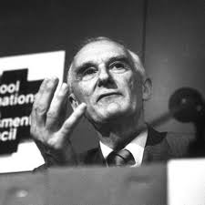 Lord Dearing: Civil servant whose 1997 report paved the way for the  introduction of university tuition fees