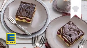 Edeka fitterer informiert sie über die aktuellen produktangebote und interessante neuigkeiten rund um qualität, frische und hochwertige lebensmittel. Donauwelle Rezept Kuchenklassiker Mit Kirschen Schokolade Buttercreme Edeka Youtube