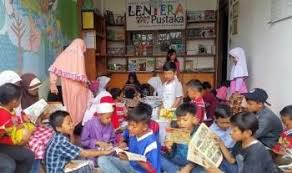Banyak sekolah rusak, jokowi siapkan rp4,5 t buat renovasi. Profil Taman Bacaan Lentera Pustaka Di Kaki Gunung Salak Bogor Halaman 1 Kompasiana Com