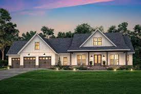 Plan 51816hz Modern Farmhouse Plan With 3 Car Front Entry Garage And Bonus Room Modern Farmhouse Plans Farmhouse Style House Farmhouse Plans