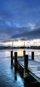 4k sur pc ou mobile, les meilleurs fonds d'écran manga et anime par javier marso le 15 avril 2021 à 13:13 modifié le 1 juillet 2021 à 12:07 Wallpaper Pier River Houses Clouds Sunset 3840x2160 Uhd 4k Picture Image