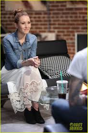 Both from wayne county, they forged a strong friendship and love for each in their early years,. Meet Loren Allred Rebecca Ferguson S Singing Voice In The Greatest Showman Photo 4003526 Greatest Showman Loren Allred Rebecca Ferguson Pictures Just Jared