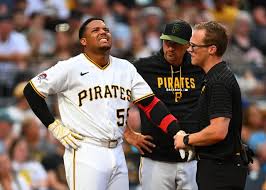 Pirates' Esmerlyn Valdez leaves game after getting hit by pitch