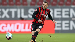 Hij verruilde hamburger sv in juli 2019 voor eintracht frankfurt, dat hem in het voorgaande seizoen al huurde. Filip Kostic Frankfurts Trumpf Im Kampf Um Die Champions League Eurosport
