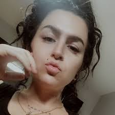 Dee Westbrook's Instagram, Twitter & Facebook