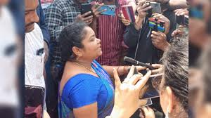 Kumari aunty: Viral Hyderabad food stall owner, whose plight led CM Revanth  Reddy to intervene, says enough is enough | Hyderabad News - The Indian  Express
