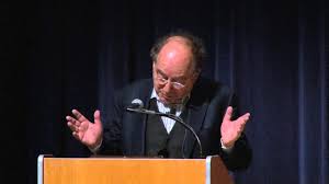 Apart from his mother tongue, calasso is fluent in french, english, spanish, german, lat. Roberto Calasso Chi E Carriera E Vita Privata Dello Scrittore