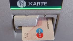 Credit cards are highly secure and offer a high level of protection. Bezahlen Per Funkchip Sparkassen Lassen Alle Ec Karten Austauschen Der Spiegel