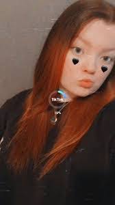 Holly Hewko's Instagram, Twitter & Facebook