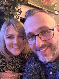 Out for drinks and food pre concert. I like raspberry crush vodka or au  pineapple, partner spiced rum and Diet Pepsi or pint of Koppenberg,  anything gratefully received… Both have given lots