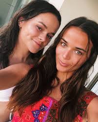 Isabel Cox (@isabelcox13) • Instagram photos and videos