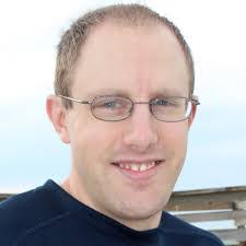 Dennis Hetzel's Instagram, Twitter & Facebook