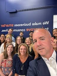 Elizabeth Steen's Instagram, Twitter & Facebook