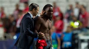95 touches 93% pass accuracy 69 passes completed 10 passes into the o renato sanches é um médio dos anos 90. Kovac Bestatigt Sanches Verbleib Bale Kein Thema Sky Sport Austria