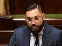 Dustin halse has been named as a government member at the centre of an office sex allegation. 1kzlezmuurcedm