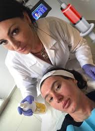 👉🏻Poniedziałek i czwartek‼️w te dni w Klinice zabiegi z osocza  bogatopłytkowego. Dzisiaj wspomagające leczenie trądziku‼️ Na zabiegu  ✨Gracjan Jarzyński-Myszka Model z Agencji Embassy Models-Warszawa i Agencji  Beyond-Mediolan Klinika Berkano Med ...