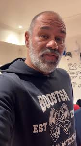 My first 'official' time braaing with Weber Braai SA kettle braai. To be  completely honest this was just a regular braai which does not even scratch  the...