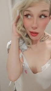 Misty Layman's Instagram, Twitter & Facebook