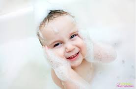 Surely accidentally swallowing bath water happens a lot so i doubt it would be made with anything harmful. My Baby Drank Hair Shampoo Side Effects And Remedies