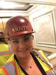 Kristie Moses's Instagram, Twitter & Facebook