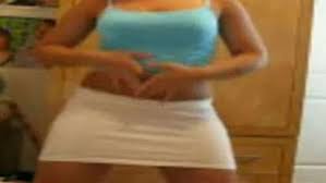 Meninas 8 anos dancando bum videos mobile. Garota De Minissaia Faz Danca Sensual E Vira Hit Na Web