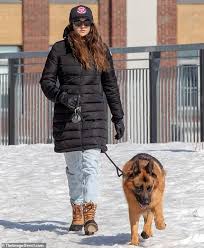 Rodgers is frustrated by contract negotiations with the team, according to nfl network. Shailene Woodley Takes Her German Shepherd For A Walk In Snowy Montreal Internewscast